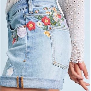 ANTHROPOLOGIE Pilcro embroidered shorts